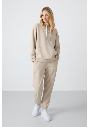 Tommy Life Bej Kapüşonlu Kanguru Cep Oversize Lastik Paça Kadın Eşofman Takımı - 95288 Bej