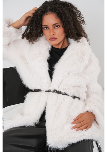Kadın Kemerli Oversize Kürklü Kaban 9156 - Beyaz Beyaz