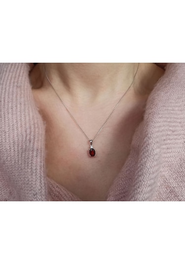 Sirius Pırlanta ve Oval Garnet Taşlı Kolye 0804P0140