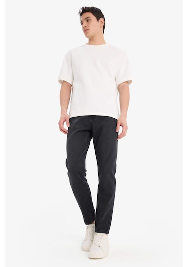 DeFacto %100 Pamuk 90's Slim Fit Dar Kalıp Yüksek Bel Dar Paça Jean Pantolon D6612AX25SPNM40