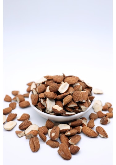 İri Kırık Badem 1kg