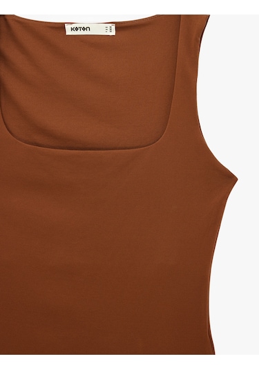 Koton Slim Fit Yuvarlak Yaka Kolsuz Top Kahverengi 6sak10291ek Kahve