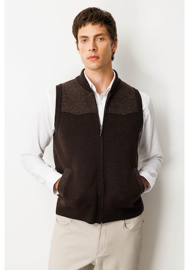Erkek Hakim Yaka Göğsü Ve Cebi Keçe Yün Yelek K.kahve K.kahve