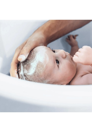 Bübchen Kinder Shampoo Sensitiv Bebek Ve Çocuklar İçin Şampuan