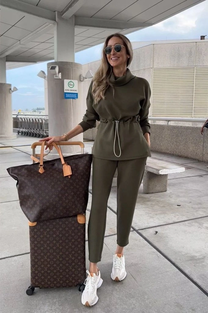 Tua Moda Kadın Uzun Kollu Balıkçı Yaka Belden Lastikli Modal Bluz Ve Pantolon Ikili Takım Yeşil