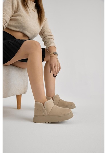 Kalın Poli Taban İçi Astarlı Süet Görünümlü Kadın Bej Günlük Bot Tbprf005 Bej
