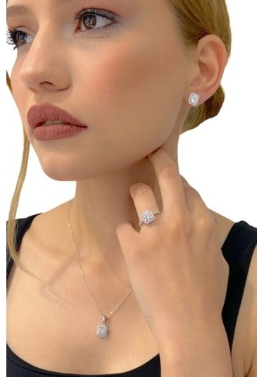 Sertifikalı 2.00 Baget Swarovski Taşlı 925 Gümüş Set Takım