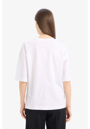 DeFacto Oversize Geniş Kalıp Bisiklet Yaka Penye Basic Düz Kısa Kollu Beyaz Tişört C0099AX25SPWT34