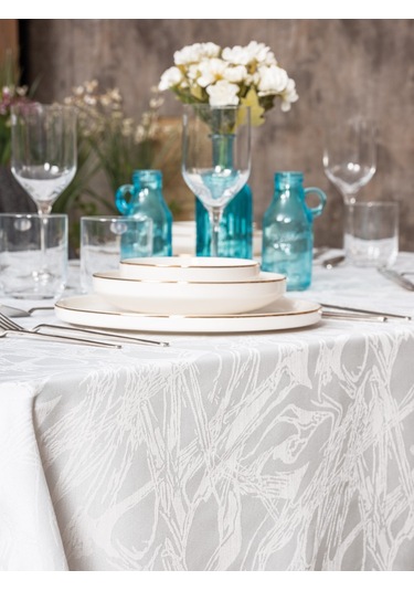 Cotton Box Jakarlı Dertsiz Masa Örtüsü Lavinia Beyaz 155x220