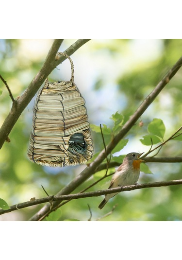 Garden With Ware Hasır Kuş Yuvası