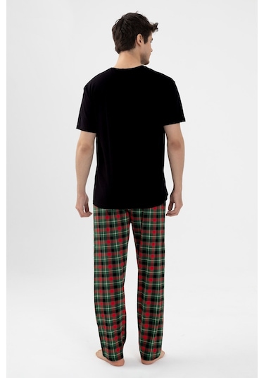 Erkek Kısa Kollu Pamuklu Ön Cep Detaylı Yeşil - Kırmızı Ekose Desenli Pijama Takımı Ke30304.34 Yeşil Erkek Kısa Kollu Pamuklu Ön Cep Detaylı Yeşil - Kırmızı Ekose Desenli Pijama Takımı Ke30304.34 Yeşil