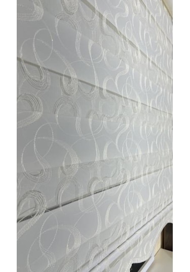 Storburada Zebra Stor Nakışlı Ekru Etek Dilimli St 125 Ekru