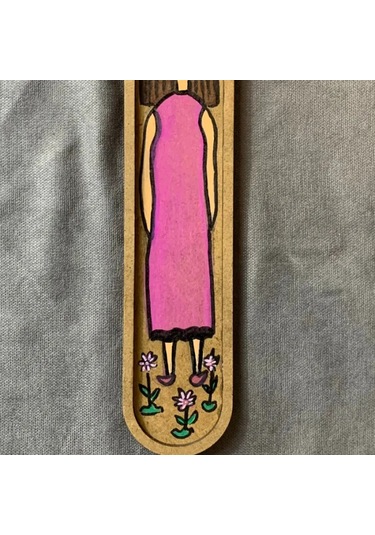 Uretti - Pınar 2572 - El Yapımı Pembe Elbiseli Şirin Kız Ahşap Tütsü Kayığı - 5 X 25 Cm