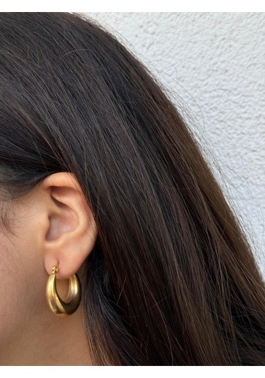 Bombe Formlu Altın Renk Halka Küpe Klasik Ve Zamansız Şıklık Altın