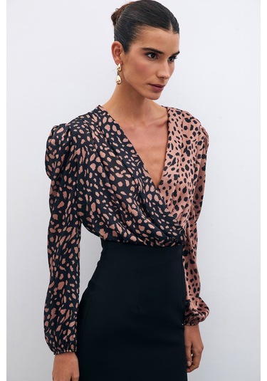 Kruvaze Desenli Bodysuit 135567 Siyah - Camel