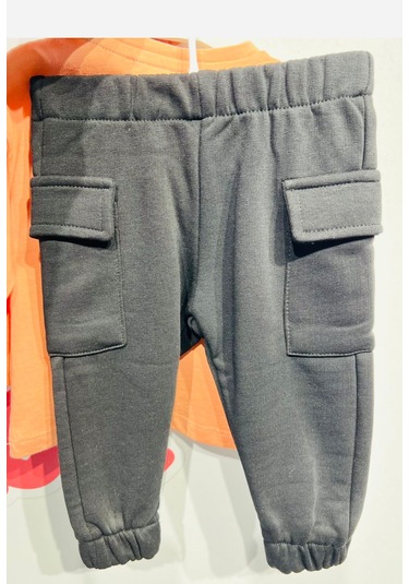 Erkek Bebek 2li Takım Ön Cep Detaylı Sweatshirt Beli Lastikli Eşofman Altı Siyah - Turuncu