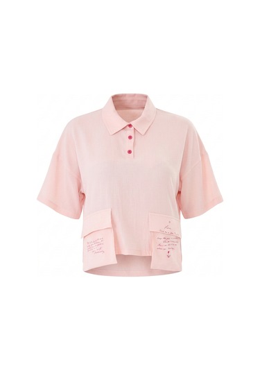 Sortie Collection Polo Yaka Yazı Baskılı Cep Detaylı Crop Bluz Pudra