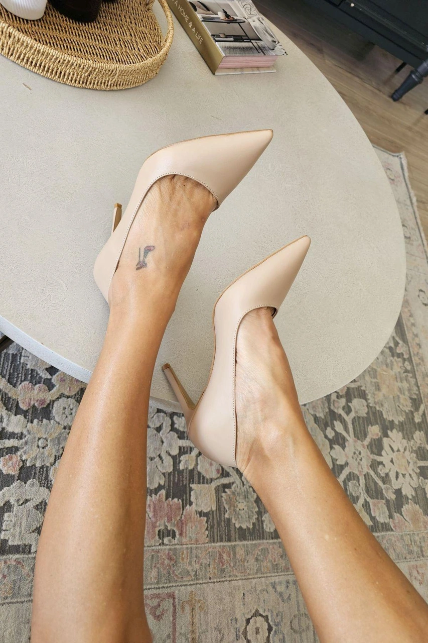 10 1814 Topukla Kadın İnce Topuklu Stiletto Ayakkabı Ten