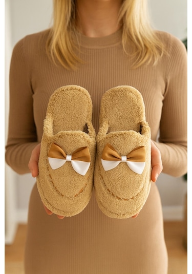 Golden Fiyonklu Kapalı Kadın Ev Terliği Günlük Rahat Kışlık Terlik Taba