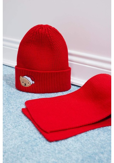 DeFacto Kız Çocuk Yılbaşı Temalı 2'li Takım Triko Atkı Bere C7990A824WNRD1 DeFacto Kız Çocuk Yılbaşı Temalı 2'li Takım Triko Atkı Bere C7990A824WNRD1