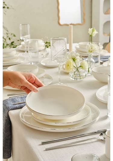 Karaca  Red Carpet Collection Stream Bone Merope 53 Parça 12 Kişilik Yemek Takımı Platin