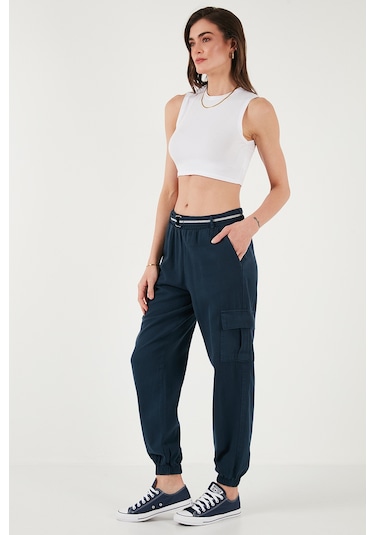 Lela Pamuklu Standart Fit Normal Bel Lastikli Paça Kemerli Jogger Bayan Pantolon 668Yp5045 Lacivert