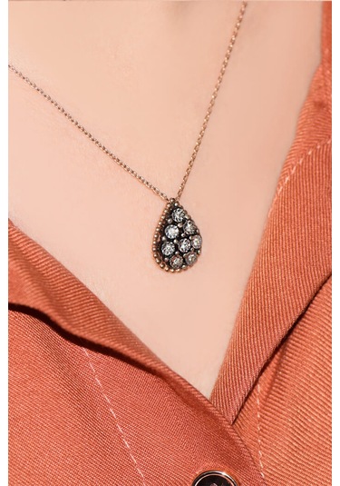 Damla Model Elmas Kolye