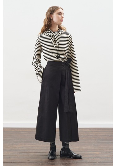 Etek Görünümlü Pantolon Siyah Siyah