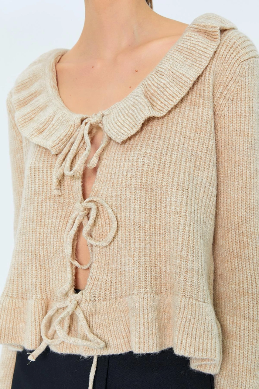 6899 Kadın Önden Bağcıklı Hırka Bej Bej