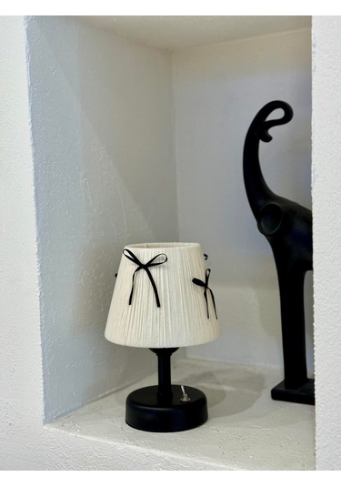 Krem Kadife Süet Siyah Fiyonk Kurdele Kablosuz Masa Lambası Siyah Metal Abajur Aydınlatma Krem