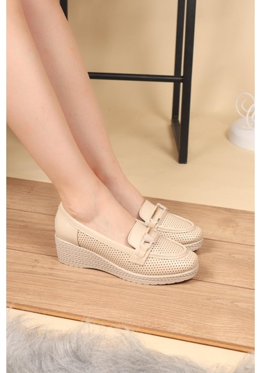 Önü Tokalı Dolgu Topuk Babet Krem-Krem