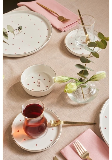 Karaca  Lovin 32 Parça 6 Kişilik Kahvaltı Takımı Gold