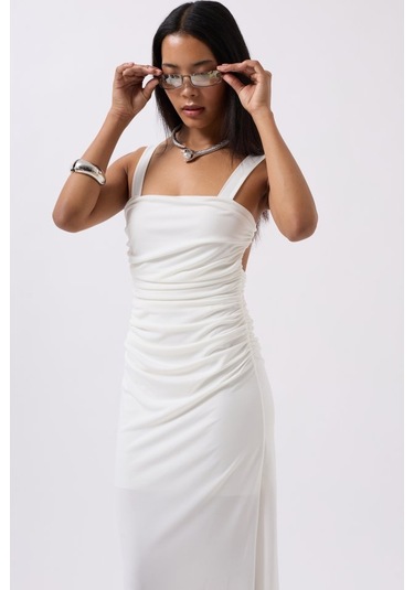 Sensuelle Yırtmaç Detay Sırt Dekolte Elbise Beyaz