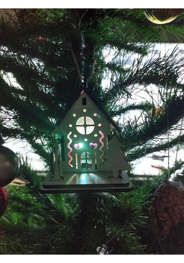 Lavanta Tasarım Işıklı Ağaca Asılabilen Maket Ev 4 Beyaz