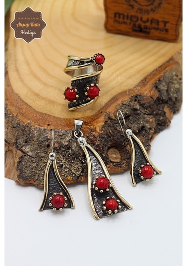 Mercan Taşlı Sallantılı Model El İşçiliği Otantik Gümüş Üçlü Set 201024124 Gümüş