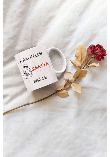 Kraliçeler Bu Ayda Doğar Baskılı Doğum Günü Özel Gün Arkadaş, Sevgiliye Hediyelik Beyaz Kupa Bardak Kırmızı-02