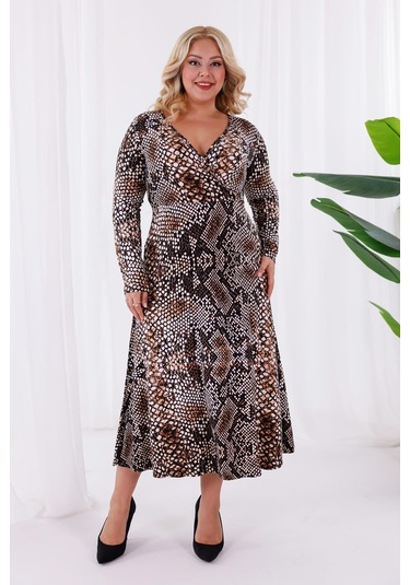 Kadın Kahve Siyah Yılan Desen Kruvaze Yaka Büyük Beden Esnek Maxi Elbise Kahve - Siyah