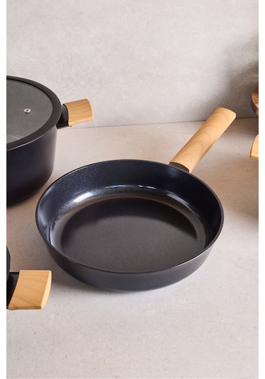 Danish Cook Black İndüksiyon Tabanlı 7 Parça Tencere Seti Siyah