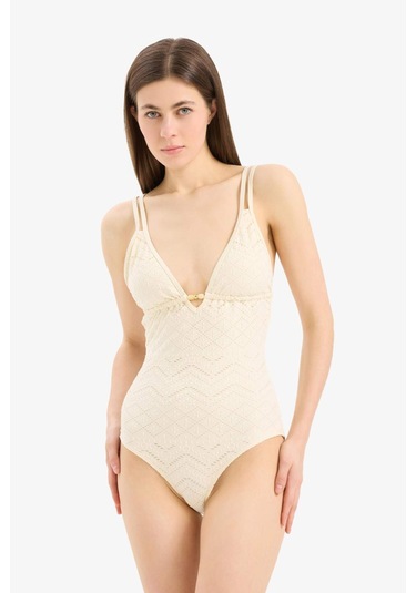 DeFacto Regular Fit Nakışlı Brode Mayo-Fall in Love B6898AX25SMER103 Ekru