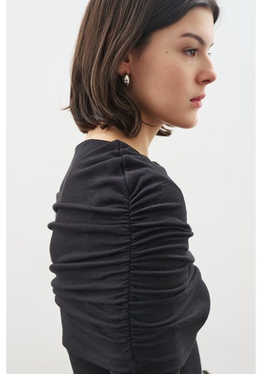 Büzgü Detaylı Bluz Siyah Siyah