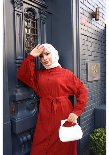 Kadın Kremit Boydan Düğmeli Yarasa Kol Kuşaklı Lara Keten Uzun Tesettür Elbise Kremit Kiremit