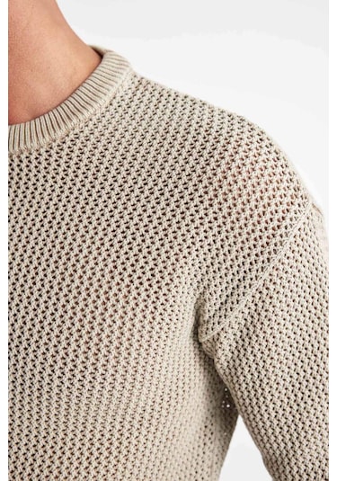 DeFacto %100 Pamuk Relax Fit Bisiklet Yaka Dokulu Triko Kazak D2061AX24AUBG155 DeFacto %100 Pamuk Relax Fit Bisiklet Yaka Dokulu Triko Kazak D2061AX24AUBG155