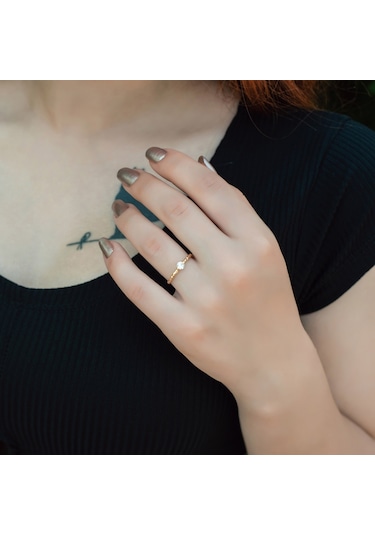 Kadın Dövme Kolu Altın Yüzük