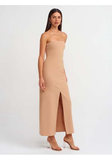 Dilvin Yırtmaç Detaylı Straplez Elbise Bej