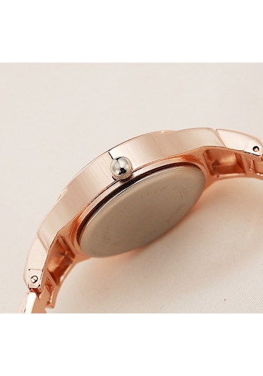 Sones Yaprak Şeklinde Kolye Ucuna Sahip Kadın Kuvars Bileklik Saat Siyah