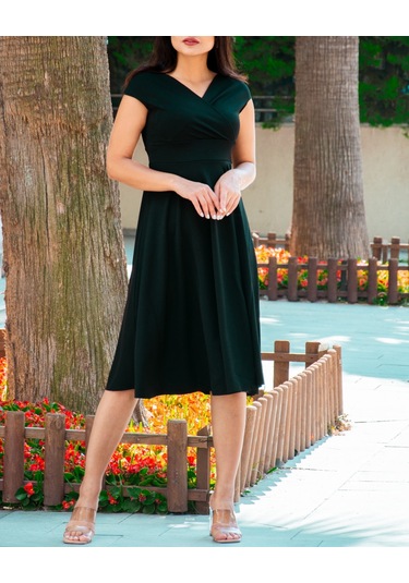 Düşük Omuz Eteği Pileli Krep Kumaş Midi Boy Elbise Siyah