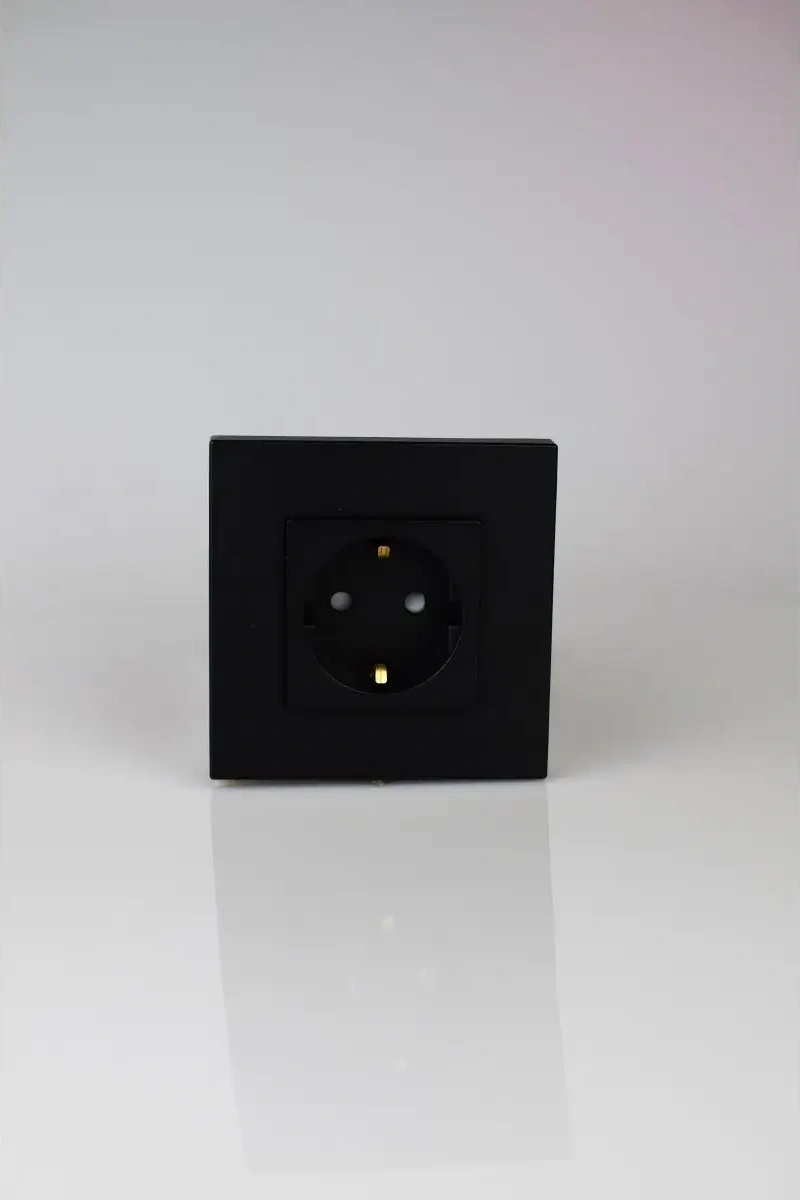 Vo'stabl Topraklamalı Siyah Tekli Plastik Priz 145886481 101