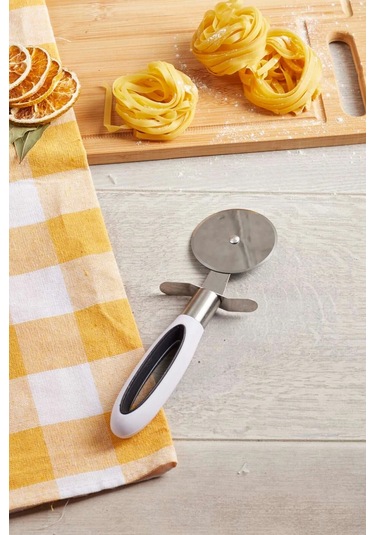 Kitchenmate Ultimate Hamur Kesici Beyaz - Siyah