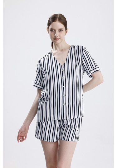 Laperissa Kadın Çizgili Şortlu Pijama Takımı Kısa Kollu, Önden Düğmeli, Yazlık Ev Giyim Çok Renkli