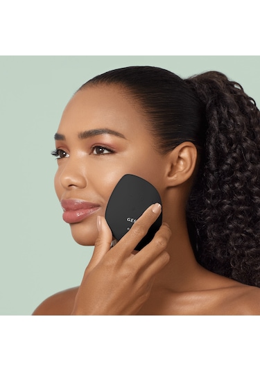 Geske 9 ın 1 Smartappguided Sonic Warm & Cool Mask